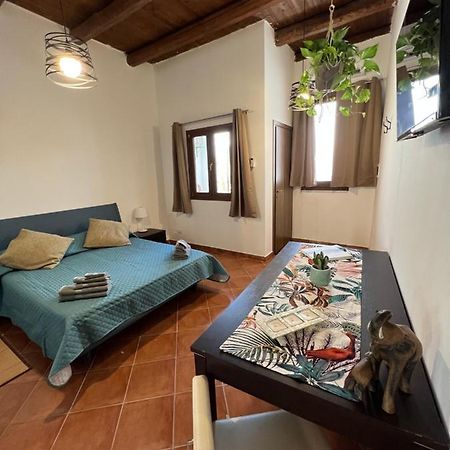 Vicolo Del Vento Stanza Scirocco Hotel Palermo Eksteriør billede