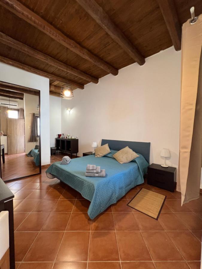 Vicolo Del Vento Stanza Scirocco Hotel Palermo Eksteriør billede